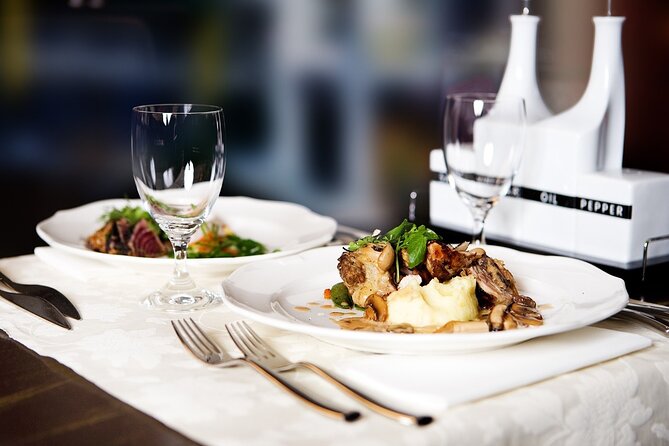 Culinary explorations: Flavors on a 3-Hour Food and Drink Tour. - Bo-Kaap stops: bobotie, tomato bredie, and Cape Malay street flavors