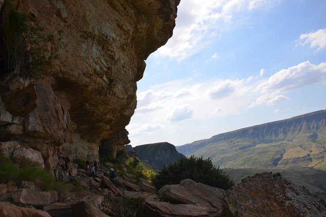 Drakensberg Kamberg Rock Art & Mandela Capture Site Day Tour from Durban - Howick Falls: a breather before you head back to Durban