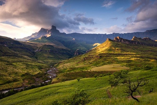 Drakensberg Mountains & Nelson Mandela Capture Site Full Day Safari - Howick Falls and the Mandela Capture Site: when the day turns from scenic to human