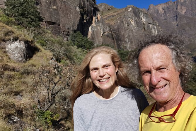 Drakensberg Mountains. Tugela Gorge and Amphitheater Hike - From Johannesburg to Thendele: early start and air-conditioned comfort