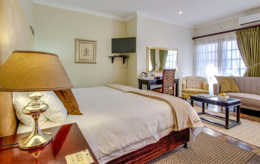 Durban:3 Day Hluhluwe-Imfolozi Park, St Lucia, iSimangaliso - Price and Value: What $585 Per Person Really Buys