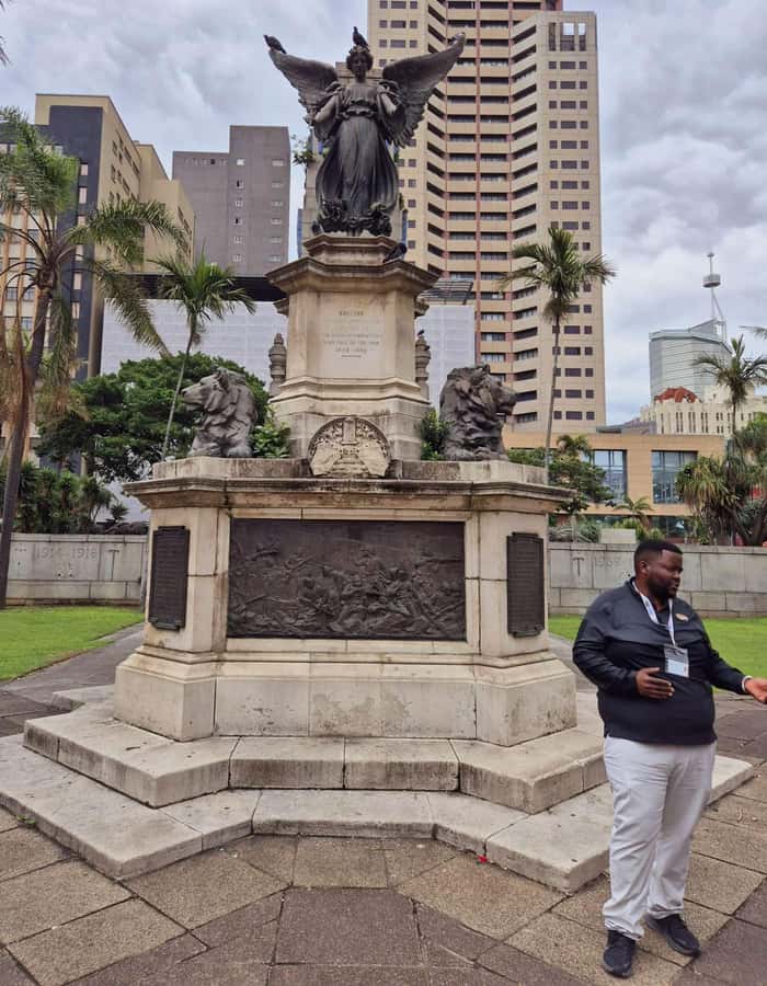 DURBAN:Highlights cityTour.Historically Cultural experience - Traditional Medicine Market: What You See Is Only Half the Story