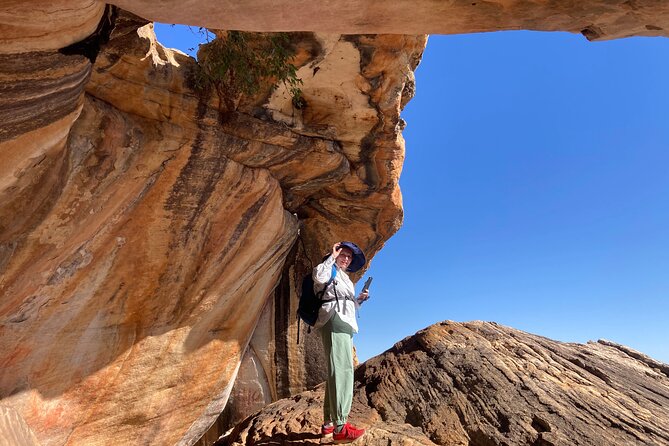 Explore ancient rock art on a private guided trip from Cape Town - How the 10-hour day stays organized, with a solid block in the mountains