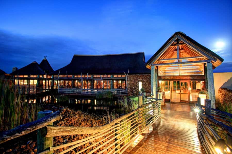 From Cape Town: 2-Day Safari at Garden Route Game Lodge - Garden Route Game Lodge: chalets, dinner, and stargazing time