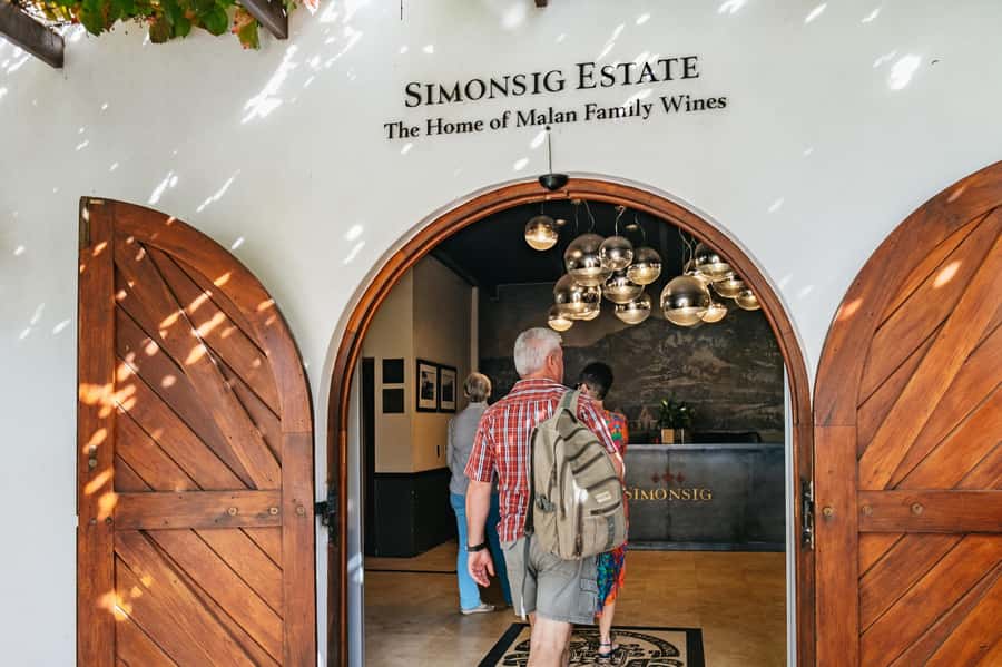 From Cape Town: 3 Regions Wine Tour with 3 Estates, 15 Wines - Drakenstein Prison Photo Stop: A Short, Focused Detour