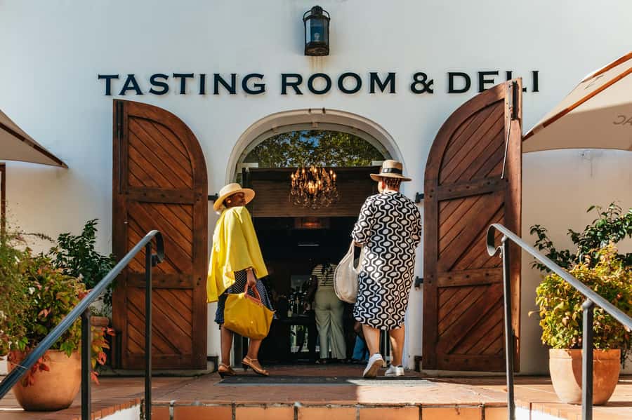 From Cape Town: Full Day Winelands Tour with wine tastings - A practical taste of Paarl, Franschhoek, and Stellenbosch in one day