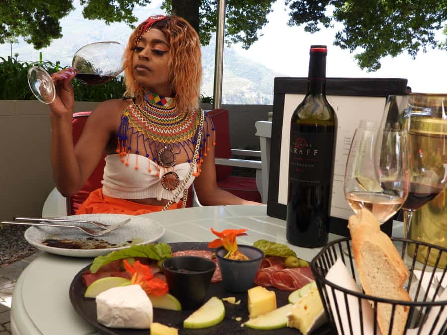From Cape Town: Stellenbosch & Franschhoek Wine Tasting Tour - Mandela Monument and Drakenstein Prison: a brief stop with real weight
