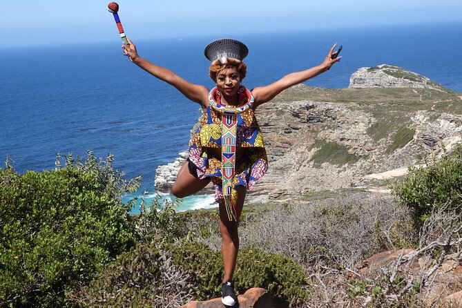 From Cape Town: Table Mountain, Cape of Good Hope & Penguins including Park Fees - Morning start: Cape Town Central, Bo-Kaap, and the color contrast