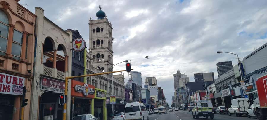 From Durban: Half Day Durban City Tour - Golden Mile, City Hall, and the Quick-Photo “Get Your Bearings” Run
