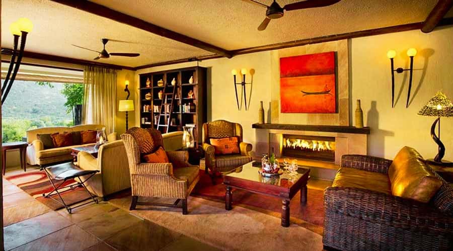 From Johannesburg: Pilanesberg National Park 3 Day Safari - Lodging inside the park: Kwa-Marítane Lodge or Bakubung Bush Lodge