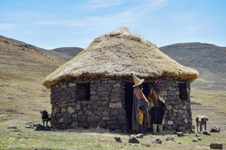From Underberg: Sani Pass Day Tour and Basotho Village Visit - Curio stops: buying crafts the easy way