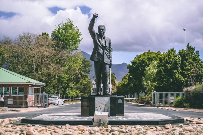 Full-Day Cape Winelands Tour - The Spice Route in Paarl: refuel time, not just sightseeing