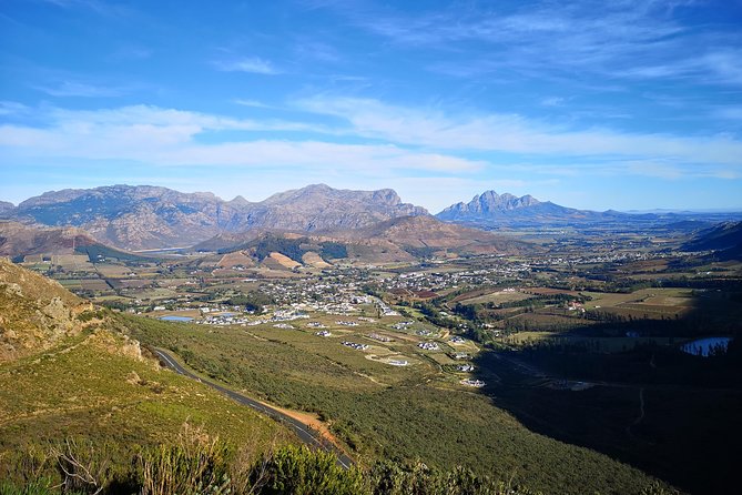 Full-Day Wine Tour from Stellenbosch - How the tastings work: comparing 4 to 7 wines per estate