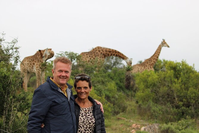 Giraffe Tracking 4x4 Safaris - Group size: why capped at ten people feels better