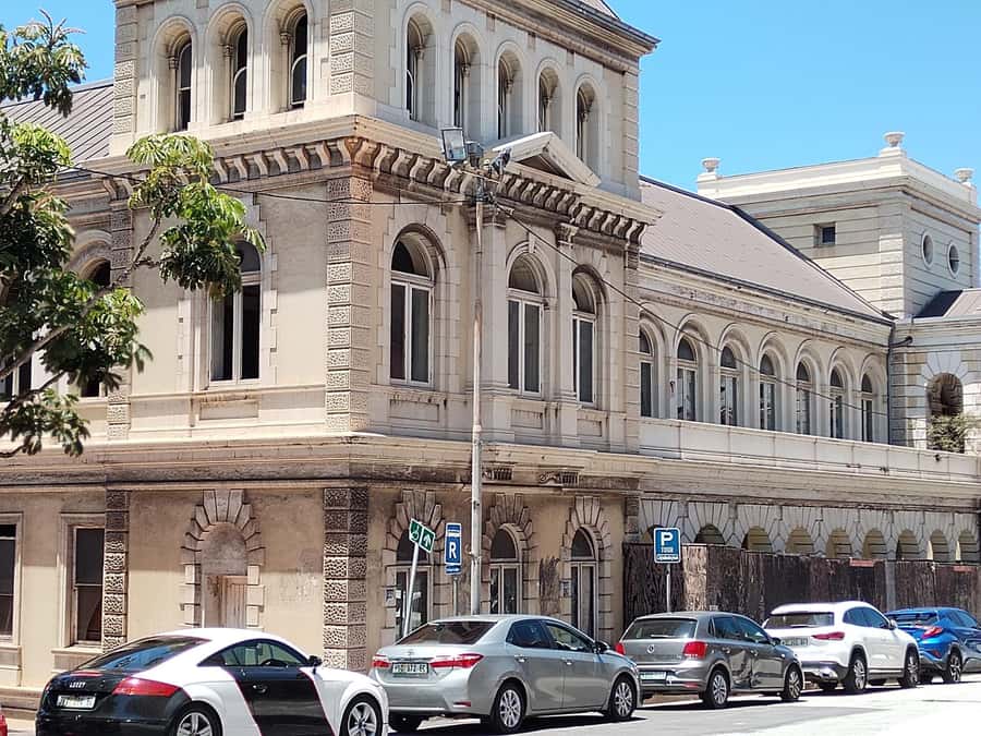 Gqeberha: City Highlights Car and Walking Tour - Donkin Reserve and the Port Elizabeth to Gqeberha name story