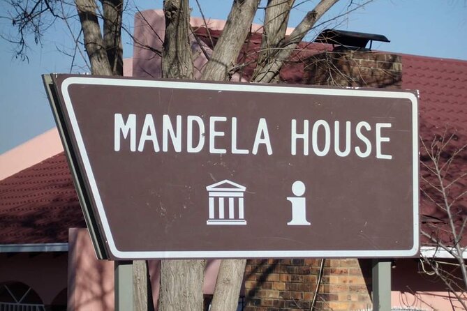 Half-Day Guided Tour of Johannesburg and Soweto Township - A half-day plan that still gives you real context