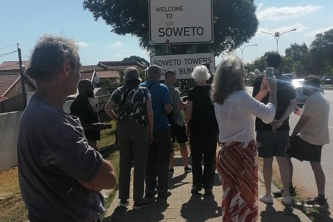 Half Day Soweto Guided Tour - The local walk in Soweto, talk, and daycare time