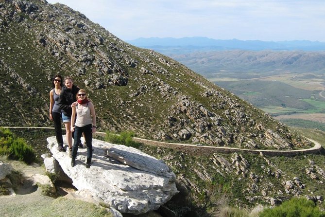 Half-Day Swartberg Pass PRIVATE Tour (including lunch & transfer - Oudtshoorn) - At the Top: The Summit Walk and the Dry-Stone Story