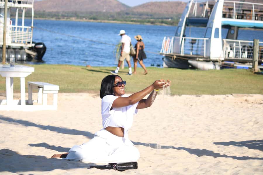 Hartbeespoort: 2-Hour Dam Cruise with South African Food - Who should book this cruise
