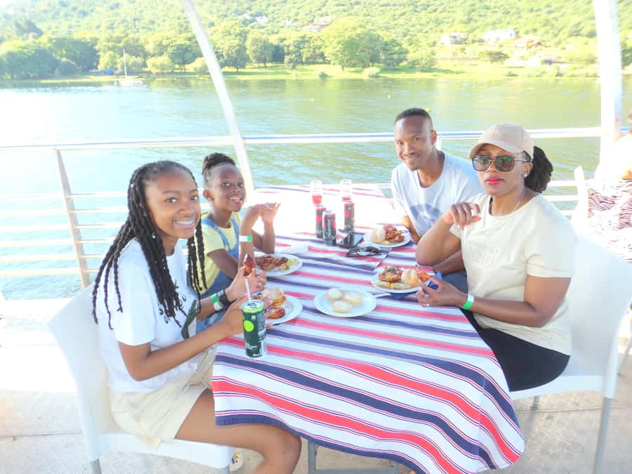 Hartbeespoort: 2-Hour Dam Cruise with South African Food - The views and wildlife setting in Kommando Nek