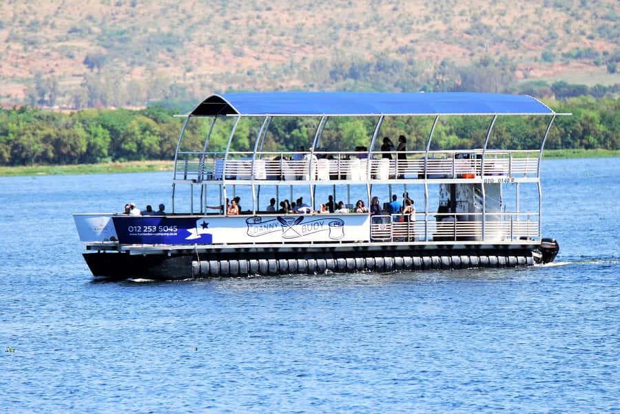 Hartbeespoort: 2-Hour Dam Cruise with South African Food - Comfort, seating, and small practical issues to plan around