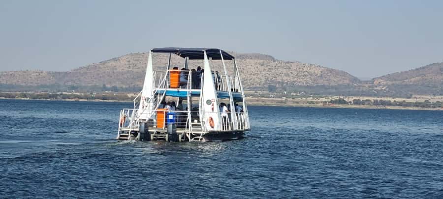 Hartbeespoort Dam: 1 Hour Standard Scenic Boat Cruise - Timing Tips: choosing the right departure slot