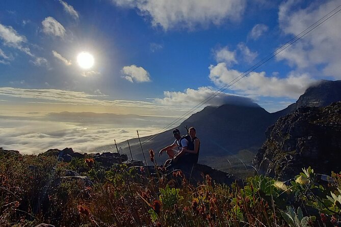 Hiking Table Mountain at sunrise Platteklip Gorge Morning Hike - What to wear and pack for this specific mountain route