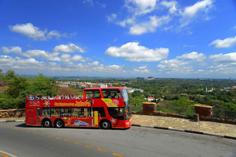 Johannesburg: Hop-On Hop-Off Bus with Optional Soweto Tour - Why Johannesburg fits a hop-on hop-off bus