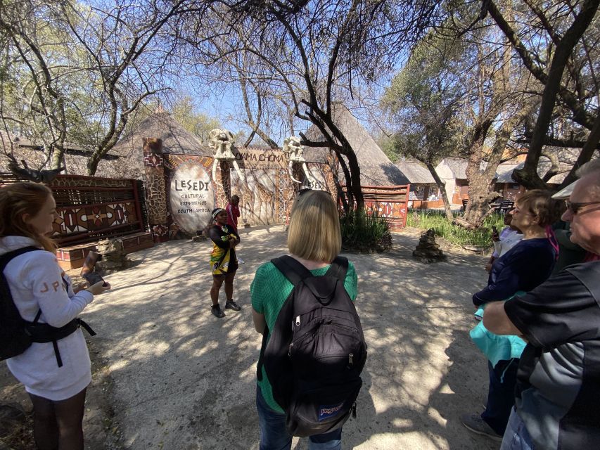 Johannesburg: Lesedi Cultural Village Experience - Entering the villages: five cultures in one guided visit