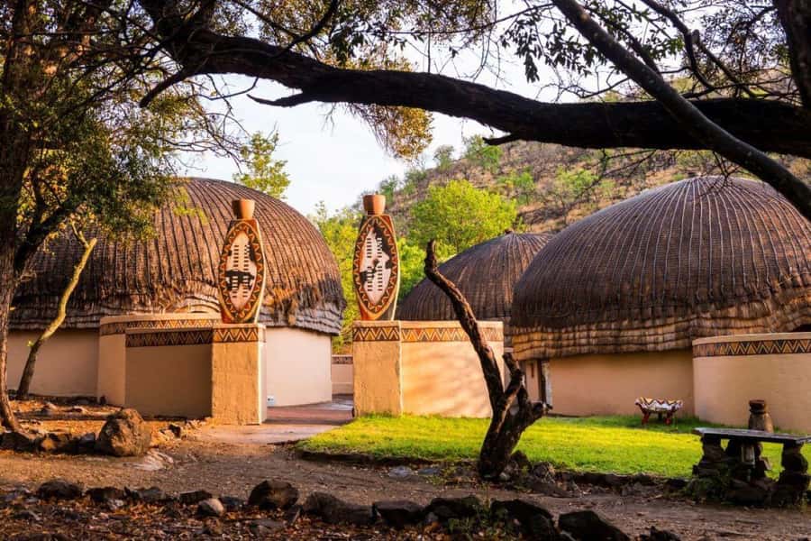 Johannesburg: Lesedi Cultural Village Show with Pickup - Ingoma Amphitheatre: The Video Intro That Connects the Dots