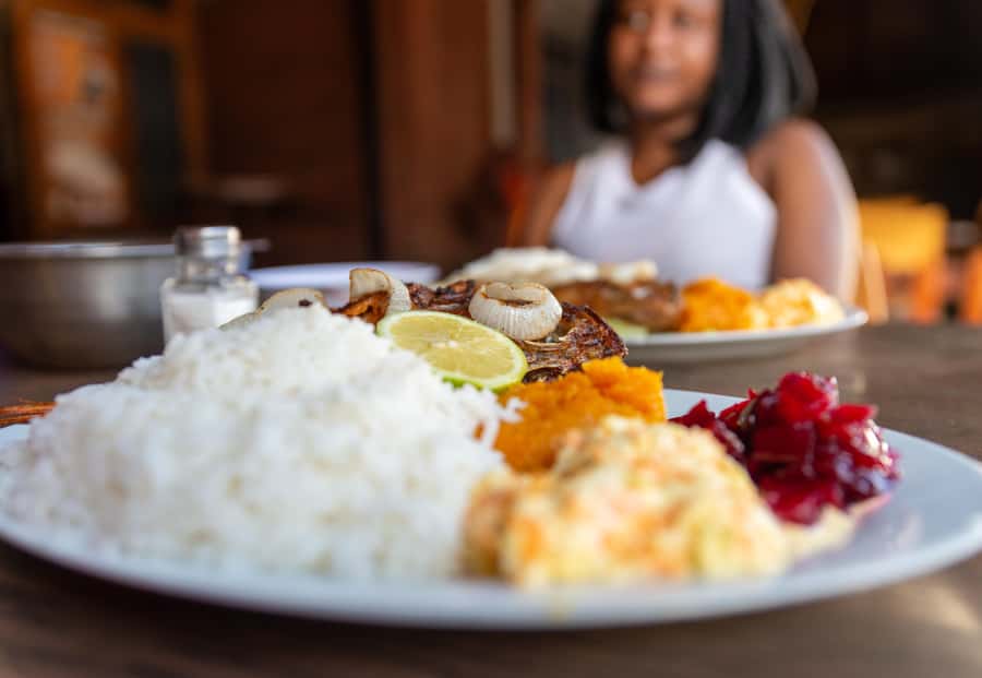 Johannesburg: Local Food Tasting Guided Walking Tour - Yeoville vs Maboneng: Pick the Vibe That Fits Your Day