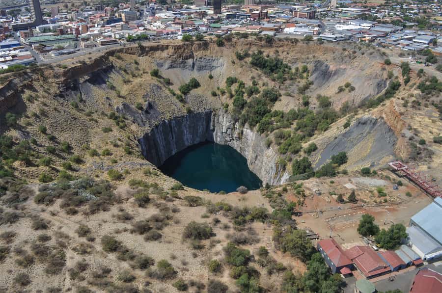 Johannesburg: Pretoria and Cullinan Diamond Mine Tour - Who should book this Pretoria and Cullinan day tour