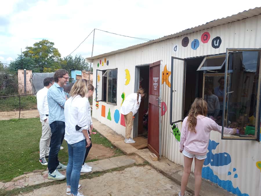 Johannesburg: Soweto History Tour with Hotel Pickup - From the FNB stadium to Soweto, a route built for context