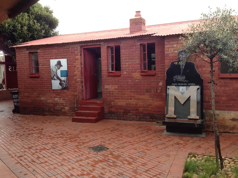 Johannesburg: Soweto Tour with Lunch - Shantytown drive-by, local interactions, and the line between respect and curiosity