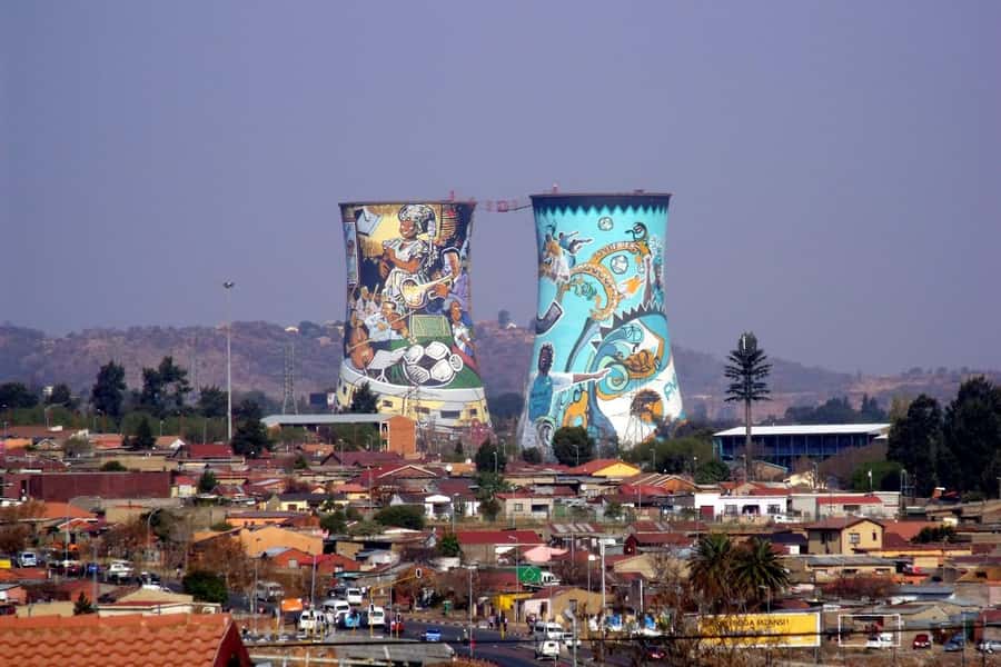 Johannesburg: Soweto Tour with Lunch - Chris Hani Baragwanath Hospital and the scale of everyday health care