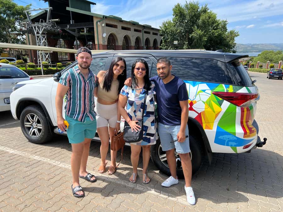 Johannesburg: Wine Tasting and Cableway Half Day Tour - A note on your host: friendly and photo-friendly help