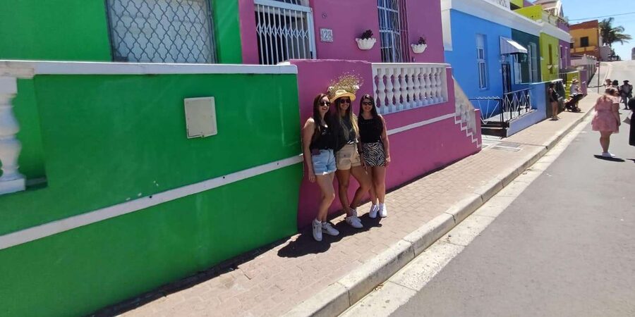 Kirstenbosch Garden, Bo-Kaap-Penguins & Cape Peninsula Tour - Kalk Bay Harbour Food Energy and Simon’s Town Navy Atmosphere