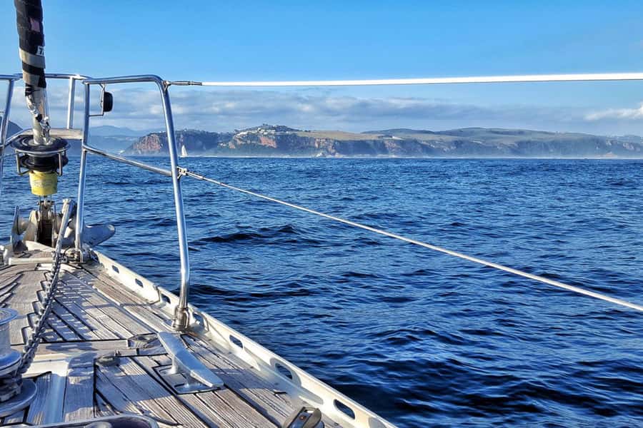 Knysna: 1.5-Hour Sailing Experience - The onboard vibe: 12 passengers, no shoes, comfort matters