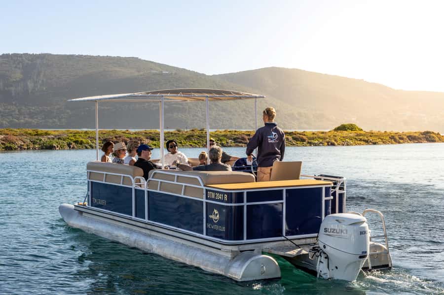 Knysna: Knysna Lagoon Pontoon Boat Cruise - Getting on board: the Water Club and the Tom Cruiser tip