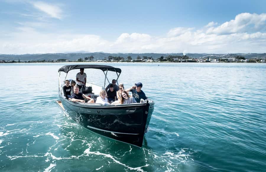 Knysna: Scenic Cruise Aboard a Luxury Lounge Cruiser - Getting to Thesen Island and the Ocean Sailing Charters Jetty