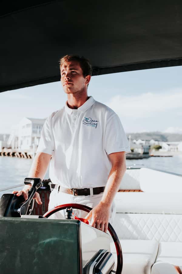 Knysna: Sunset Lagoon Cruise - Oysters and drinks: the add-on that can turn a good trip into a treat