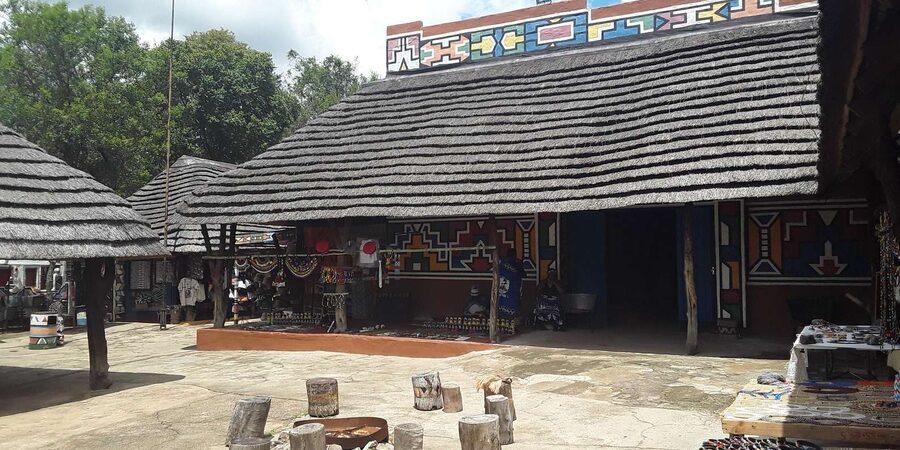 Lesedi Cultural Village - Traditional music, stories, and the dance segment