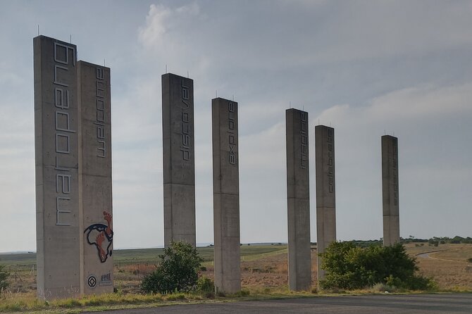 Lesedi Cultural Village & cradle of Humankind Guided Tour - Lesedi Cultural Village: Singing, Dancing, and Learning Five Ethnic Groups