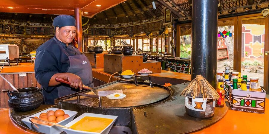 Lesedi Cultural Village with lunch or dinner cultural food - Lunch or dinner at Lesedi: the payoff moment