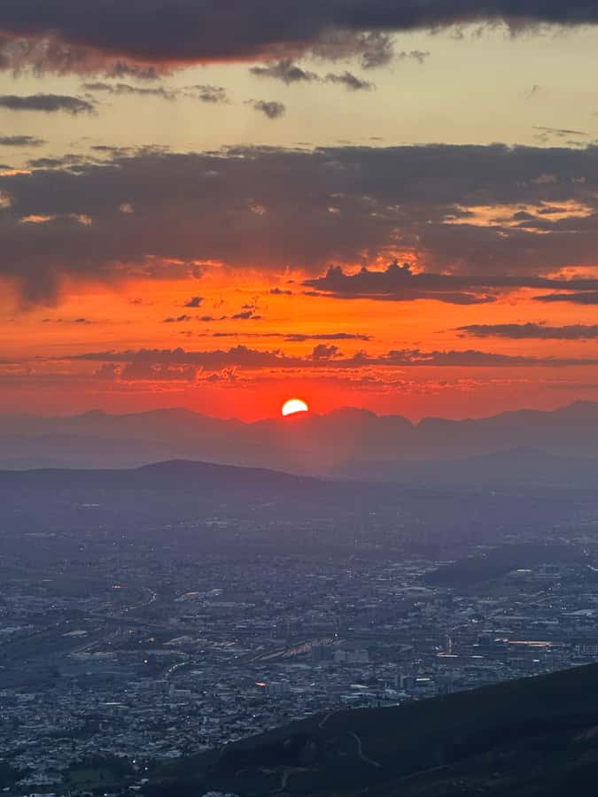 Lion's Head Hike: Cape Town - Sunrise or Sunset Hike - The circular climb to the summit, what changes with every turn