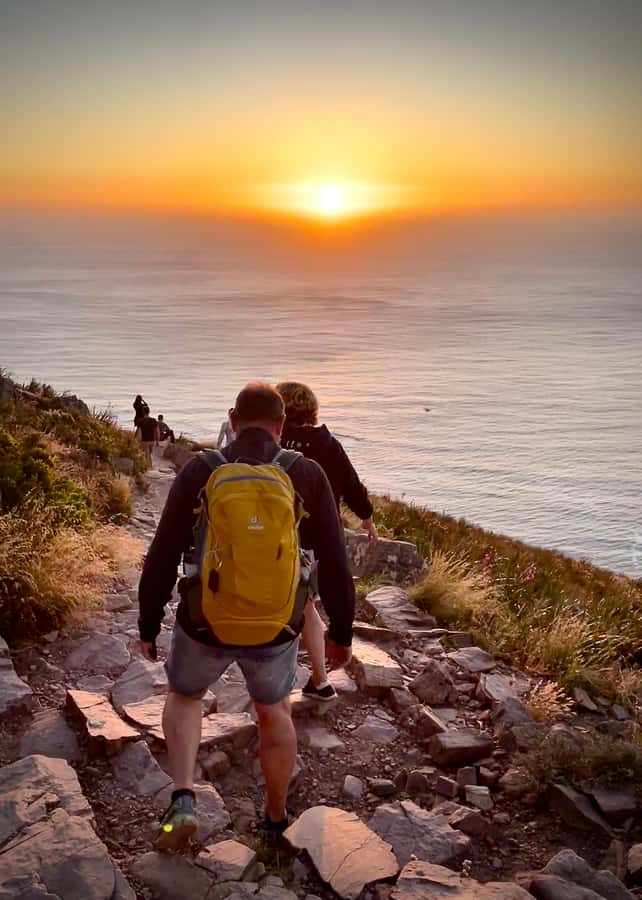 Lion's Head Sunrise or Sunset Hike + Hotel Pick-Up - What the 210 minutes feel like: transfers, briefing, ascent, summit time, descent