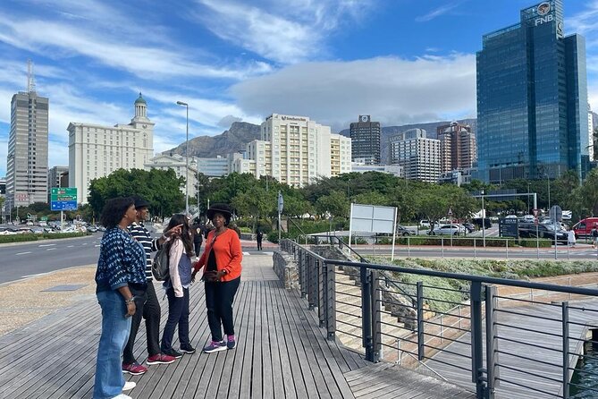 LocalPlaces Understanding Cape Town Walking Tour - Waterfront stories, then Battery Park: views plus “why this place exists”