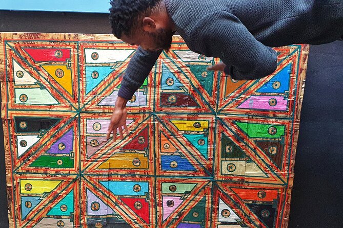 (Meet the Artist)Art Gallery & Street Art tour with lunch - How this Johannesburg street art and gallery tour feels in real life