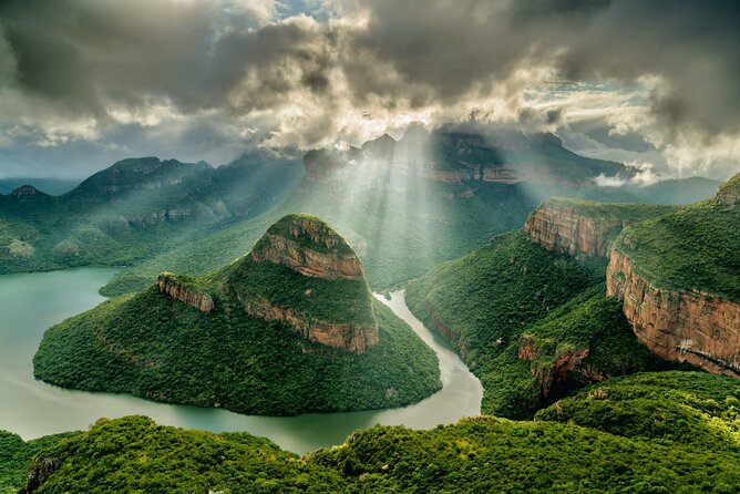 Panoramic Tour of Drakensberg Mountain - Full day - Starting at 7:00 am in Hoedspruit, and how the group pace feels