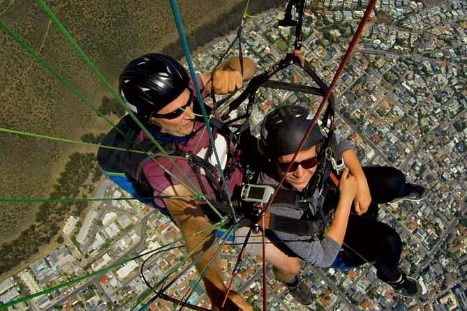Paragliding in Cape Town (Icarus) - Why Signal Hill Tandem Paragliding Feels Like Cape Town in One Hour